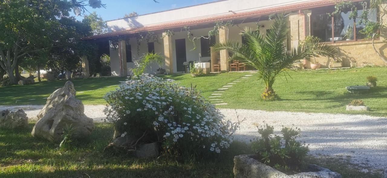 Agriturismo Le Tagliate Uggiano La Chiesa Bagian luar foto
