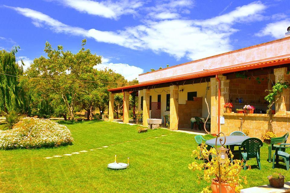 Agriturismo Le Tagliate Uggiano La Chiesa Bagian luar foto